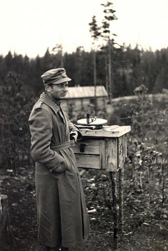 Pekka Vrttinen Ontajärvellä, missä oli divisoonan miesten kuunteluasema